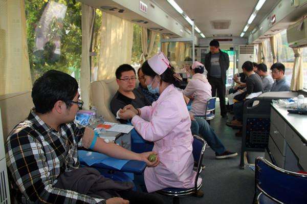 競爭惡劣，獻(xiàn)血車價(jià)格也不能成為搶奪市場的主要因素